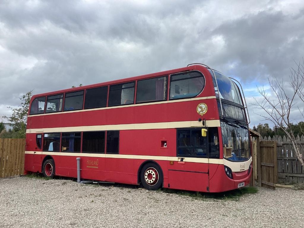 Archie The Double Decker Bus, Tain