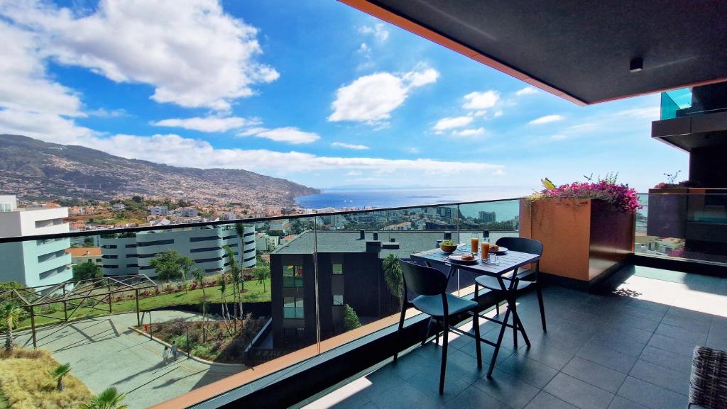 Lux Suite by LovelyStay, Funchal