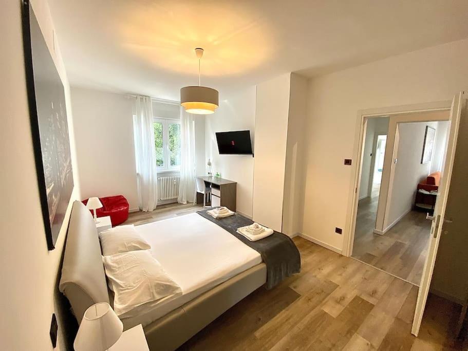 10min from center, 3 bedroom apartment with balcony, Trento