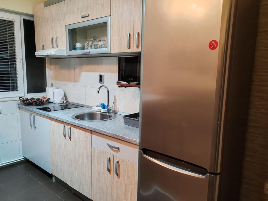 Cozy green house (free parking spot) - 5