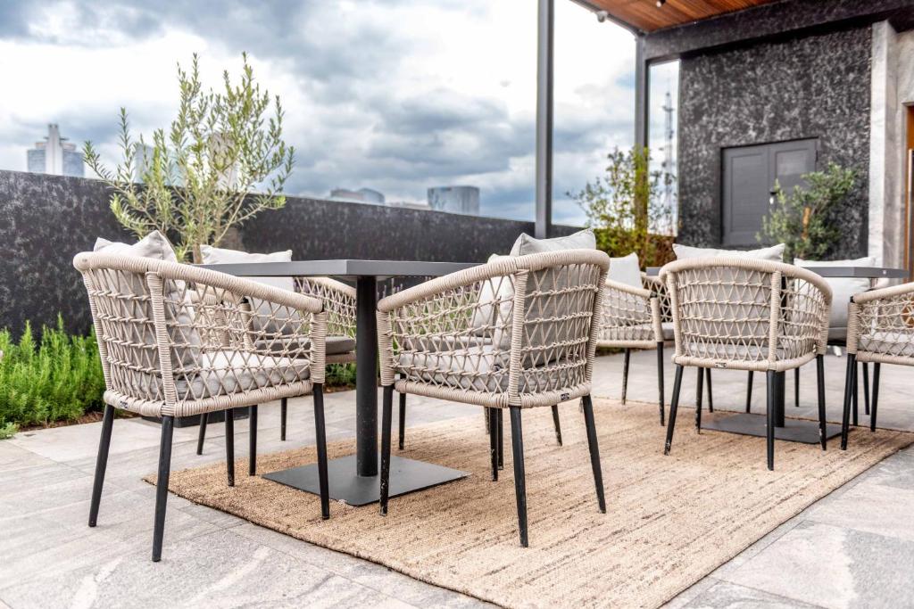 Amazing 1BR in Roma Norte with AC balcony and Rooftop - 4