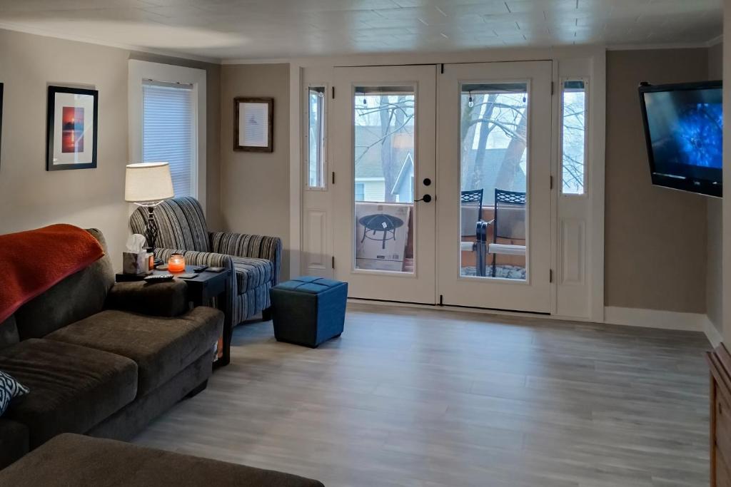 Lazy Loon Cottage, Alton Bay