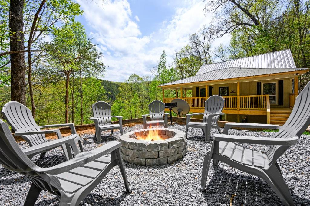 Lazy Bear, Sevierville