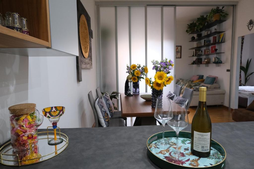 Granma Apt, Roma