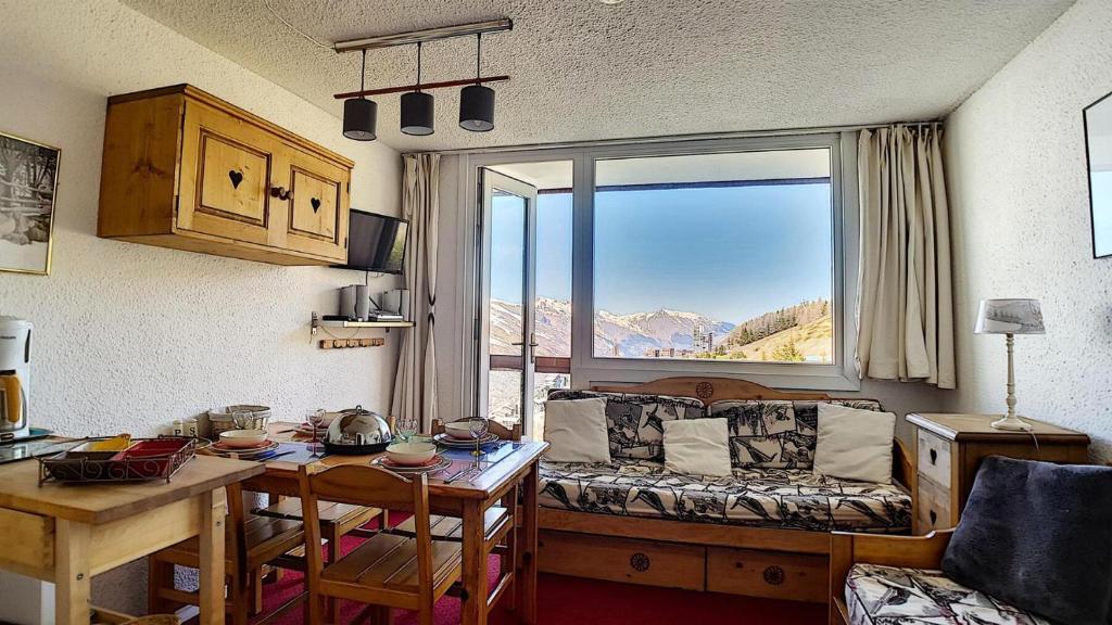 Résidence Boedette A - Appartement duplex · Départ et retour skis aux pieds · Balcon vue montagne MAE-2244, Les Menuires