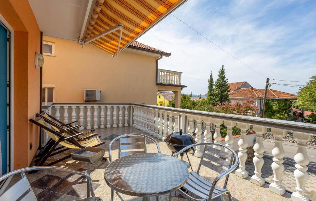 1 Bedroom Nice Apartment In Selce, Selce