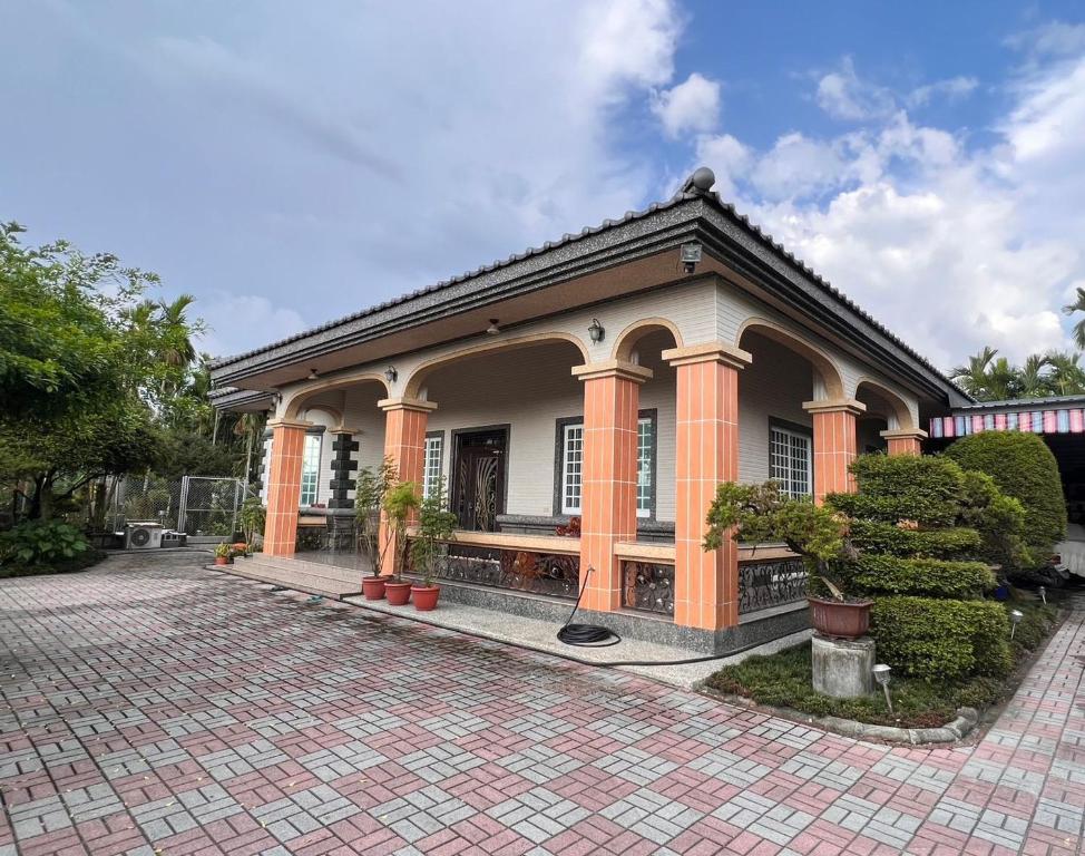 Taiwan Third Line Fengjing B&B, Ligang