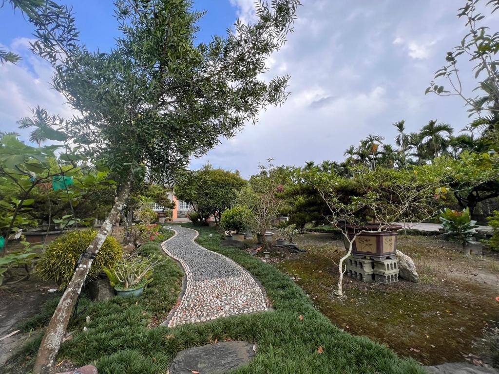 Taiwan Third Line Fengjing B&B