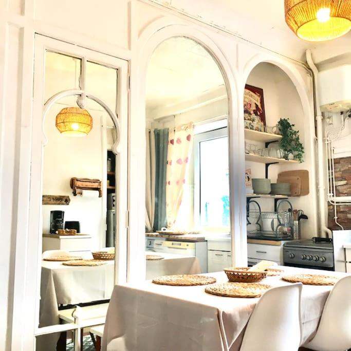 Hyper centre dans ancien palace face aux thermes, Mont-Dore