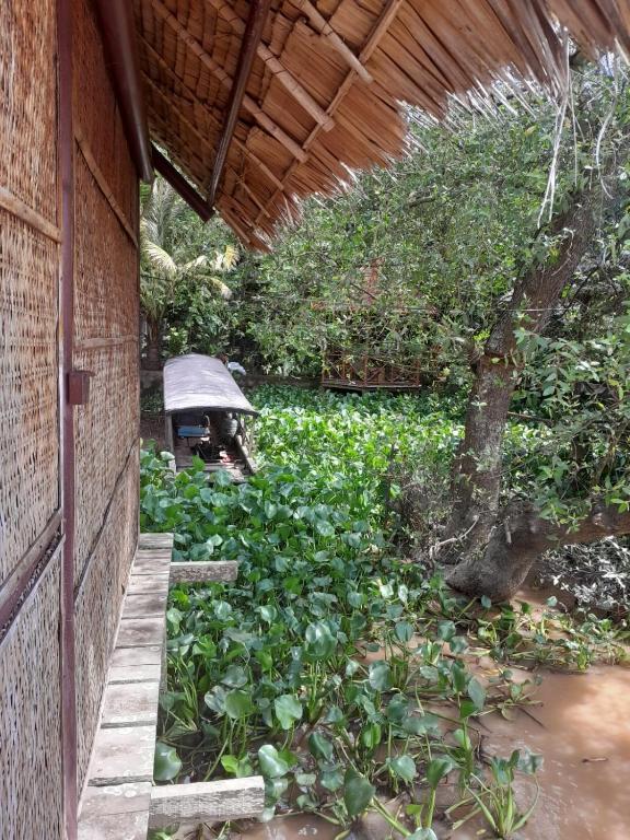 สภาพแวดล้อมโดยรอบ