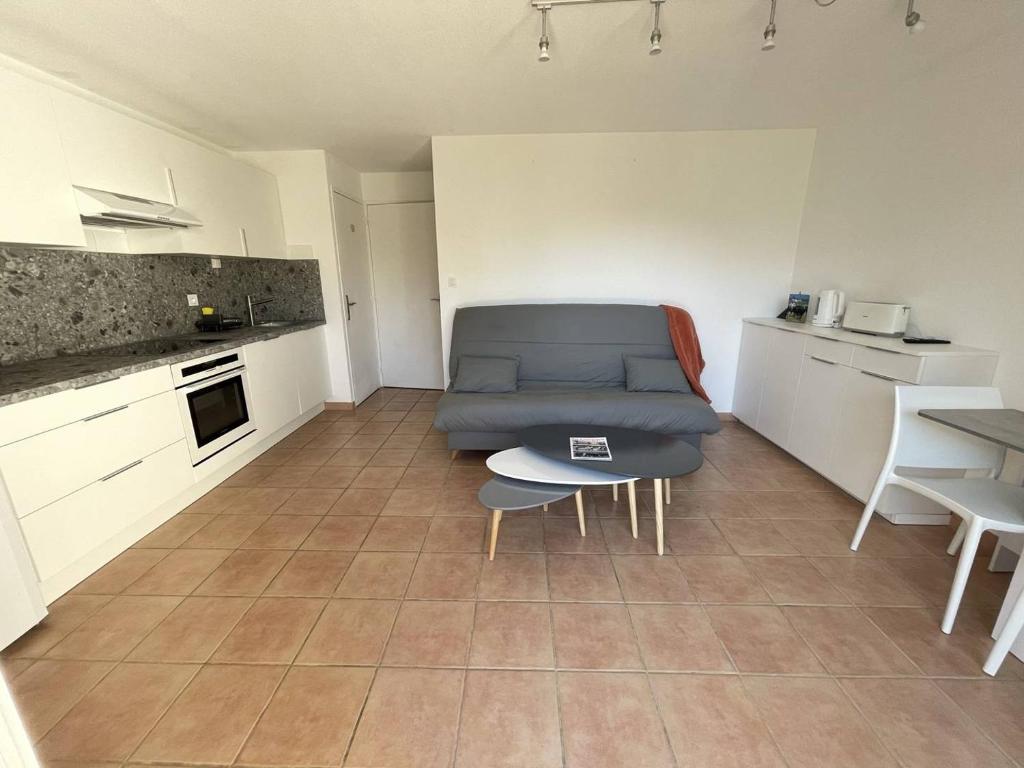 Appartement T2 - place de parking - piscine collective - climatisation réversible - 2