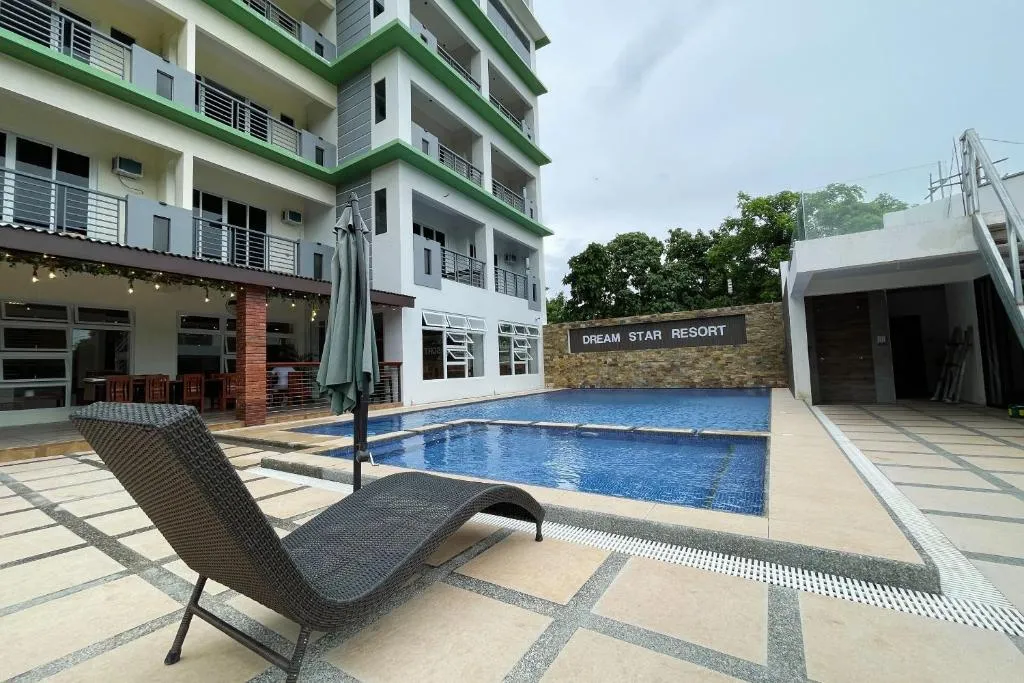 Dream'Star Resort Puerto Galera powered by Cocotel，位于波尔多·格尼拉的酒店