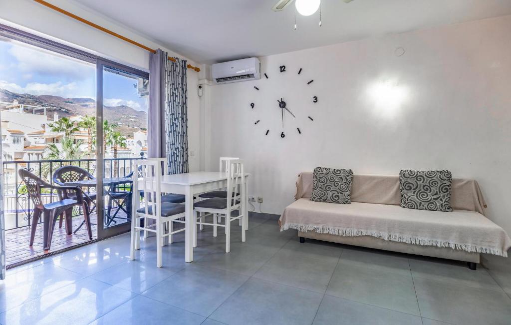 2 Bedroom Cozy Apartment In Almunecar - 2