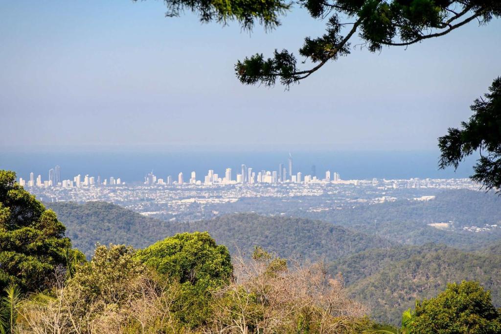 Three Pines Tiny Home Your Mountain Escape, Mount Tamborine