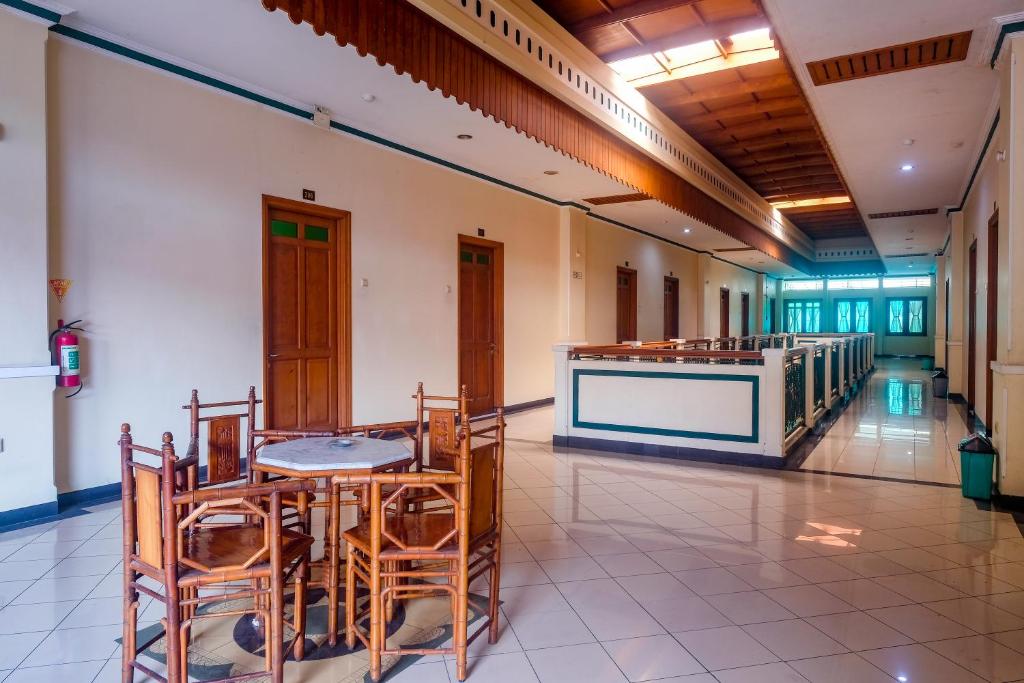 RedDoorz near XT Square Yogyakarta