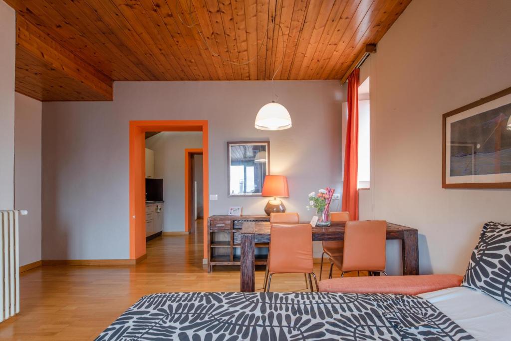 Familia Apartaments - 444 by HAPPYHOSTORINO - 2