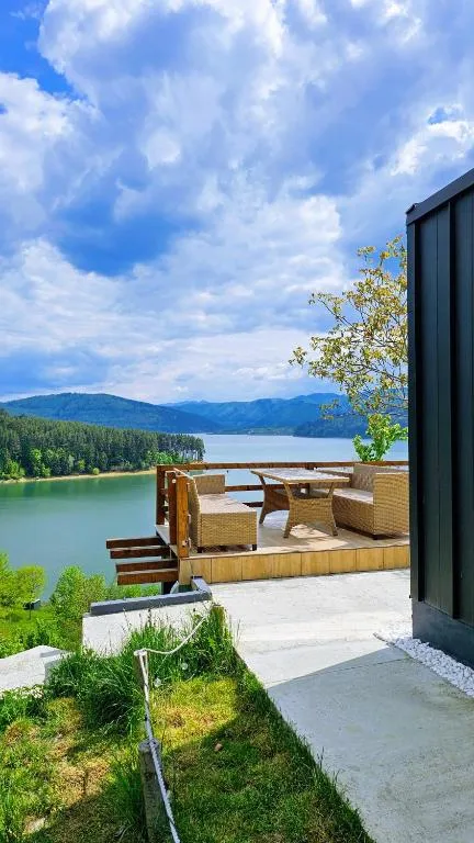 Moon Lake Bicaz - Casa Imero, hotel v destinaci Buhalniţa