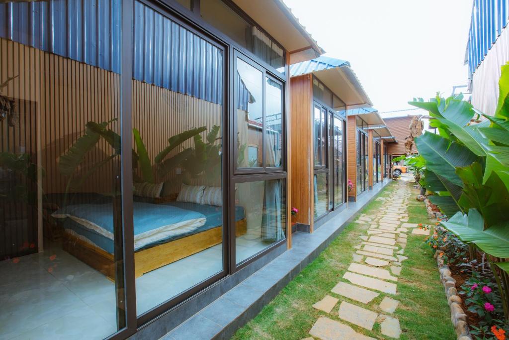 Hoa Cuc Homestay Mang Đen