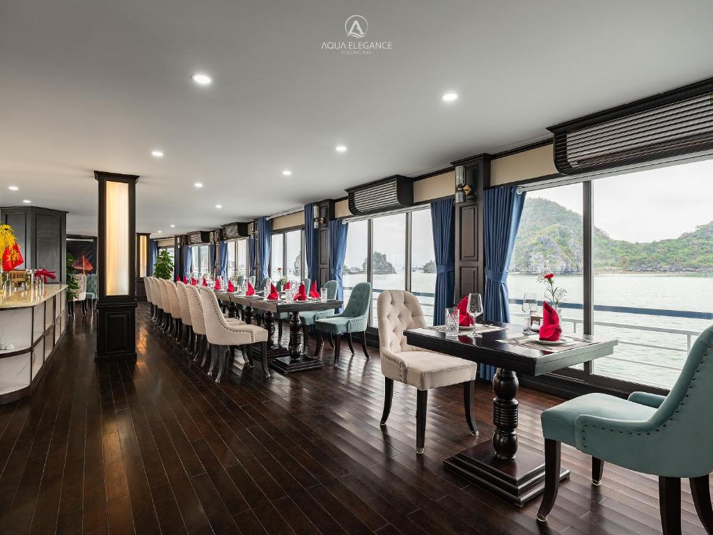 Aqua Elegance Cruise