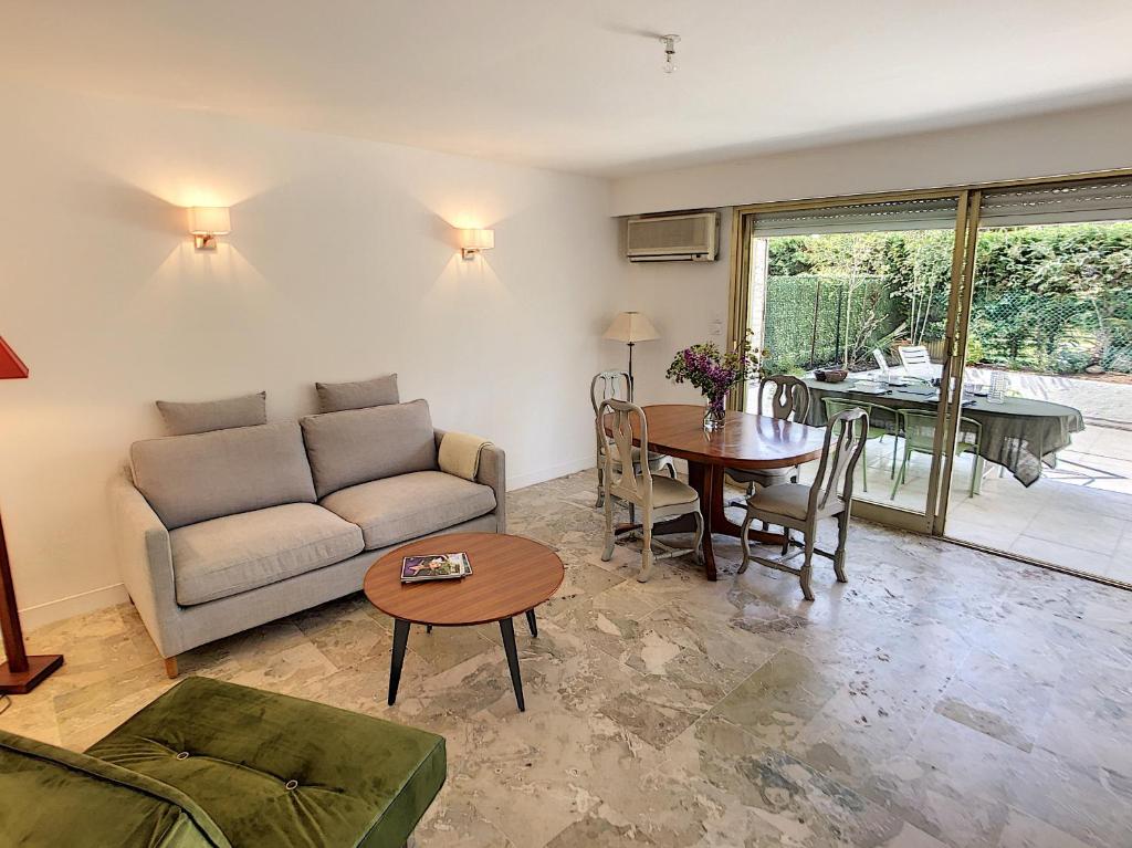 Superbe 3 pièces RDJ à 2 pas des plages 295L - 2