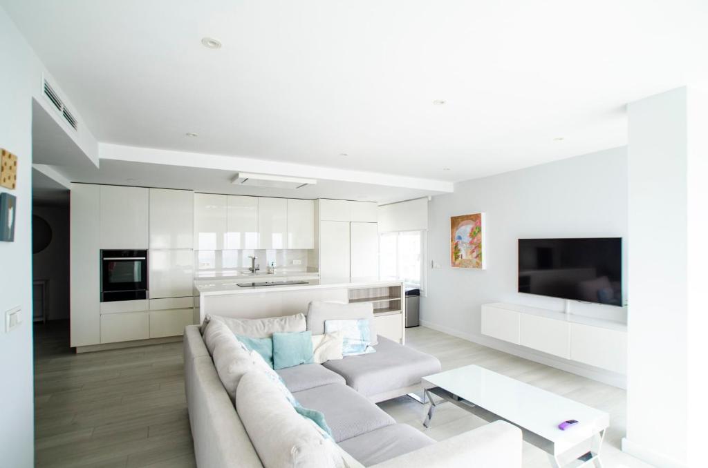 SAFARI VISTAS AL MAR - HOME RENt MALAGA - 4