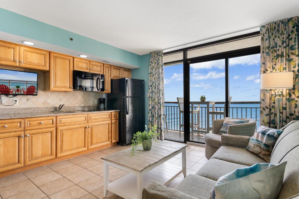 Cozy Oceanview at Beach Cove by myBeach Vacation Rentals, Myrtle Beach