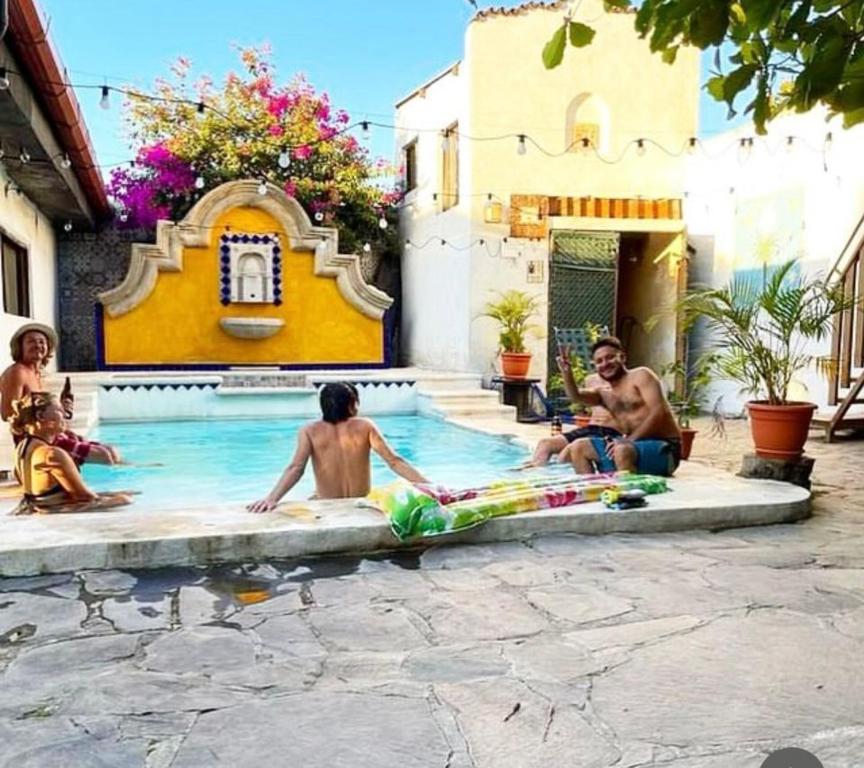 Old Bells Hostel Santa Ana, Santa Ana