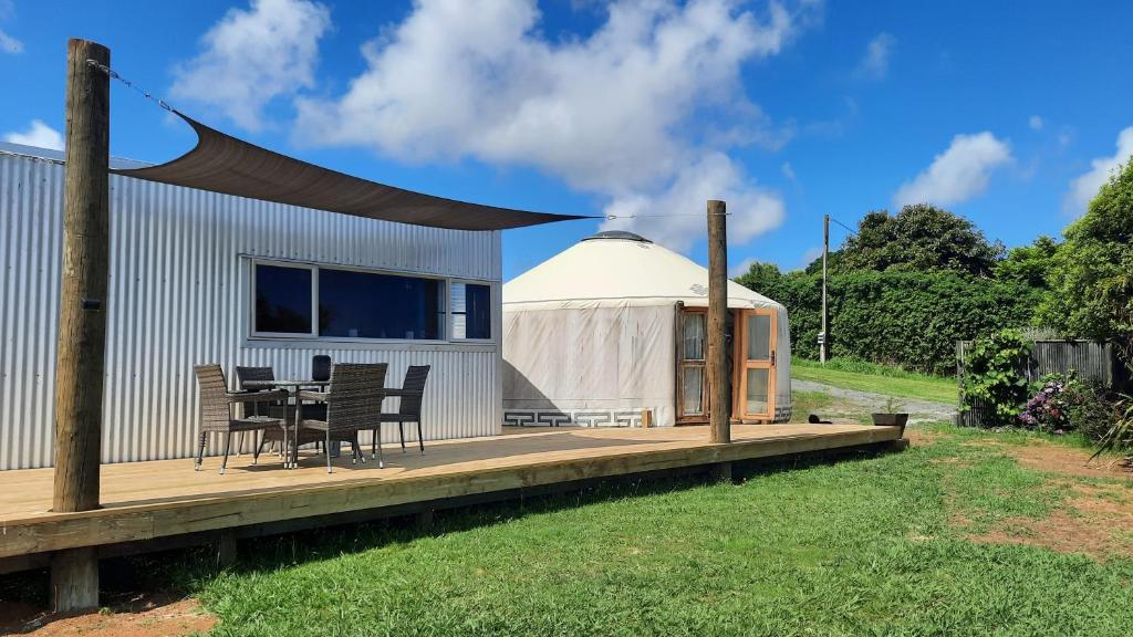 Raglan Glamping, Raglan