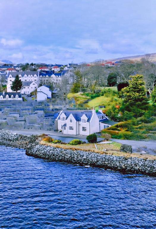 Achnamara-Self Check In, Portree