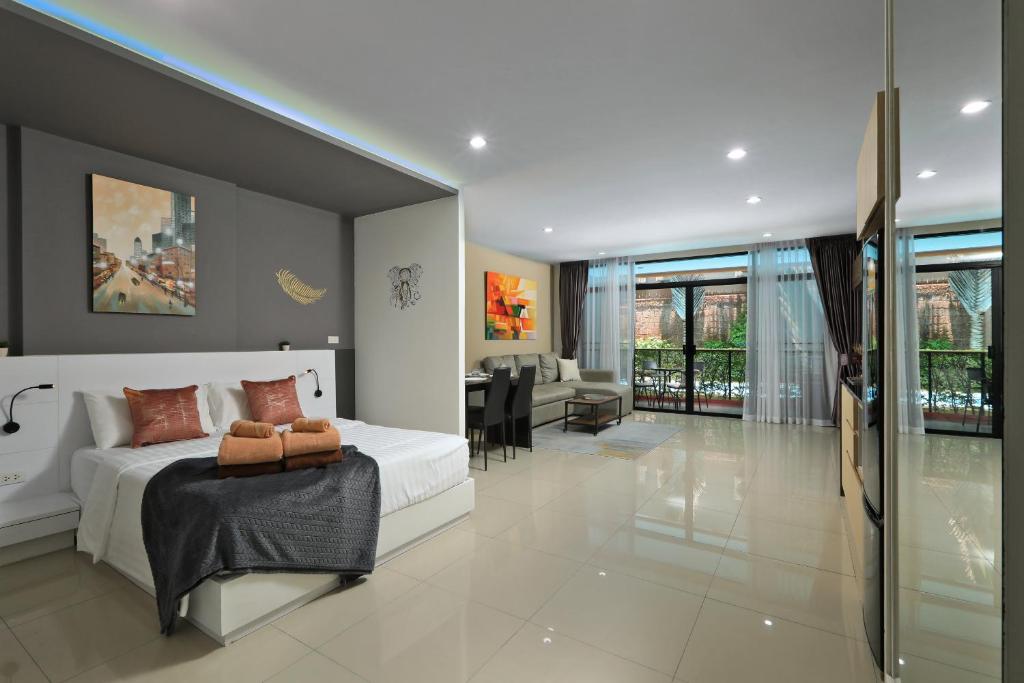 1bdr Pool Access Studio on NaiHarn Beach by Capital Pro, Phuket