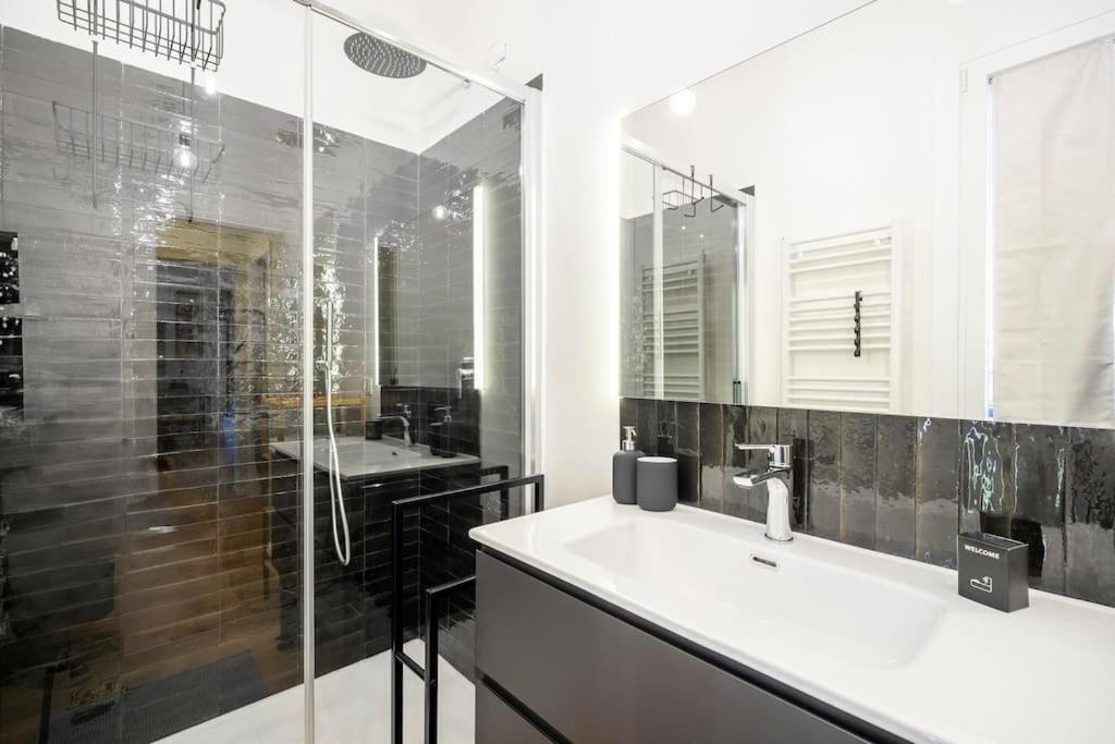 Anna Home - 5 Minuti Centro Storico - Moderno Appartamento - 3