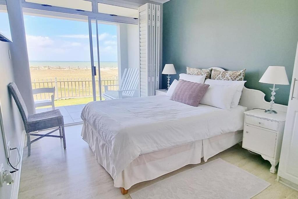 Boardwalk7, Struisbaai