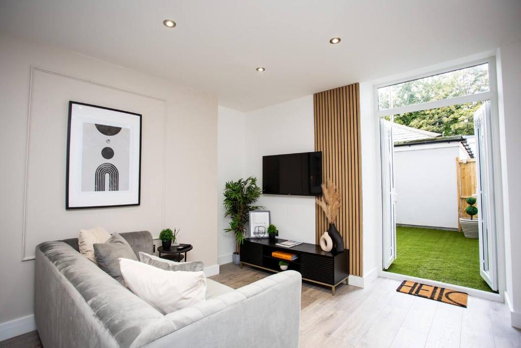 The Cove - Roker Sea Front - Vacant Nests, Sunderland