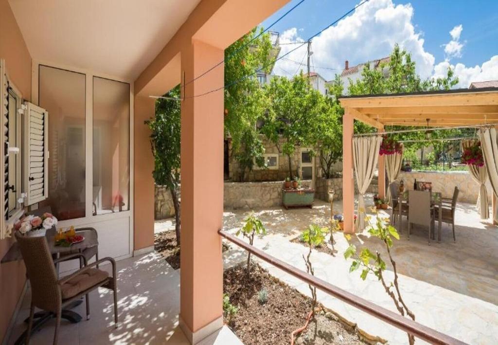 Apartment Dora, Trogir