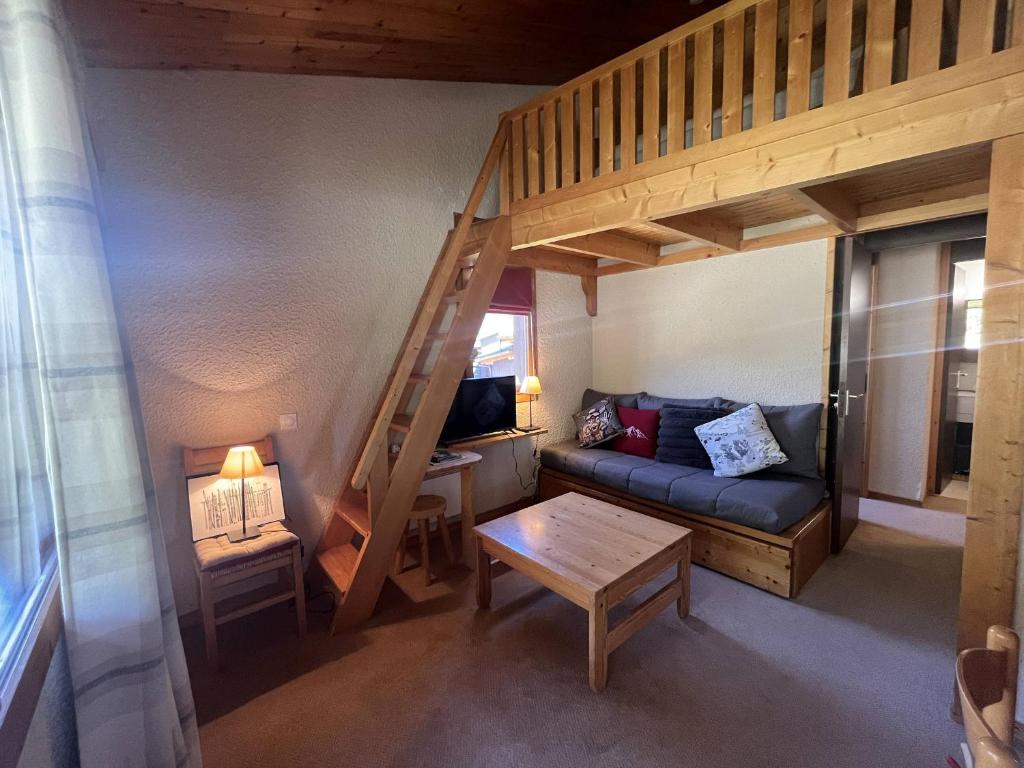 Apt Méribel, balcon, aux pieds des pistes, proche commerces - FR-1-355-240, Les Allues