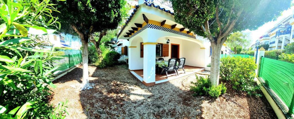 Chalet 3 dormitorios en VERAMAR 5 con jardín - 3