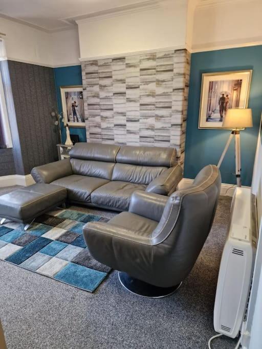 Levy Nook 10, Darlington