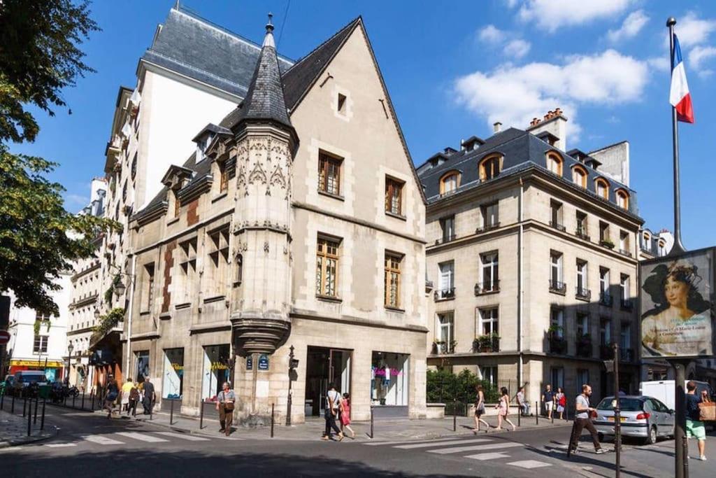Appartement avec beaux volumes cœur du MARAIS - 4