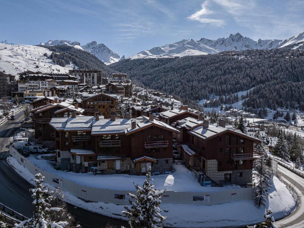 Appartement neuf à Courchevel avec WiFi et parking - FR-1-563-147 - 2
