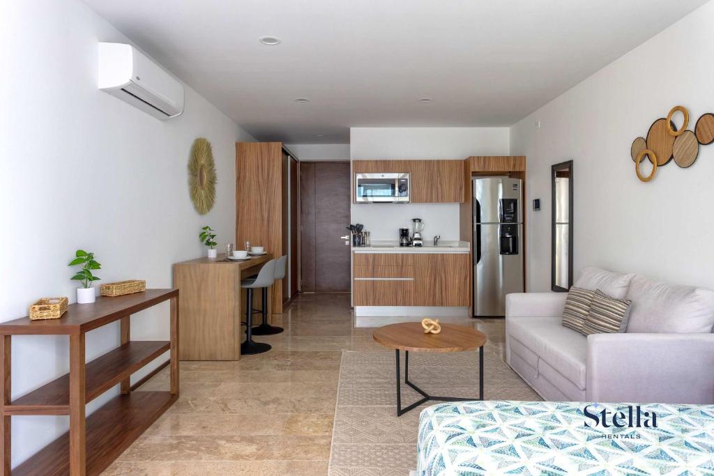Chic Studio at My Menesse In Playa with Roof Pool - 3