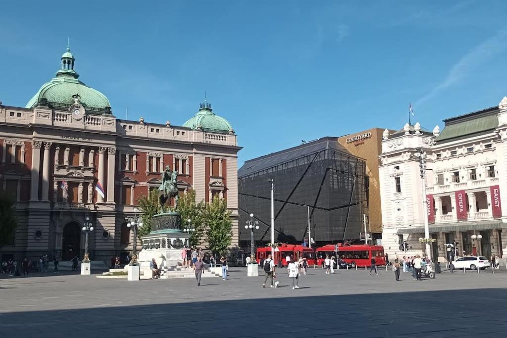 Authentic Belgrade Centre - 3 Luxury Suites in One Space - Hot Tub and Sauna - 5