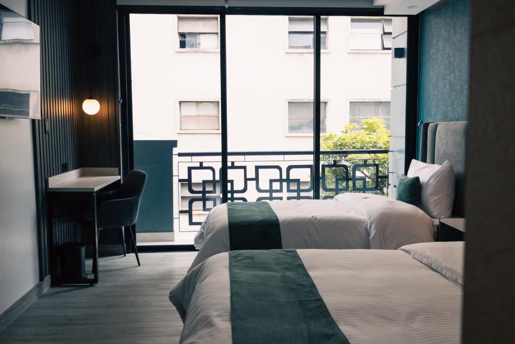 Hotel Sebas 202 - 5