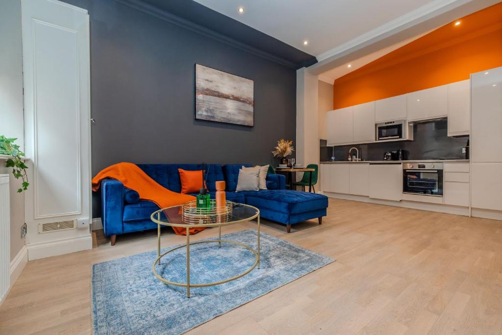 Super Central 1 Bedroom Flat With Balcony Next To Brighton Beach, Brighton and Hove