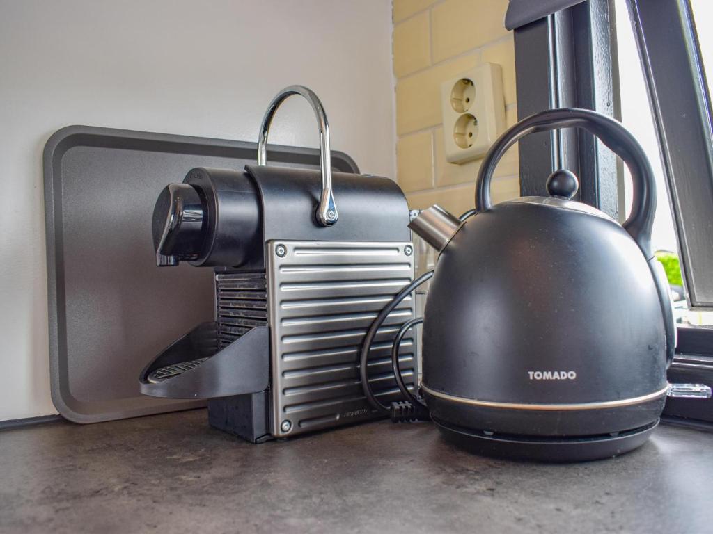 Blauwborst 24-24, Nieuwersluis