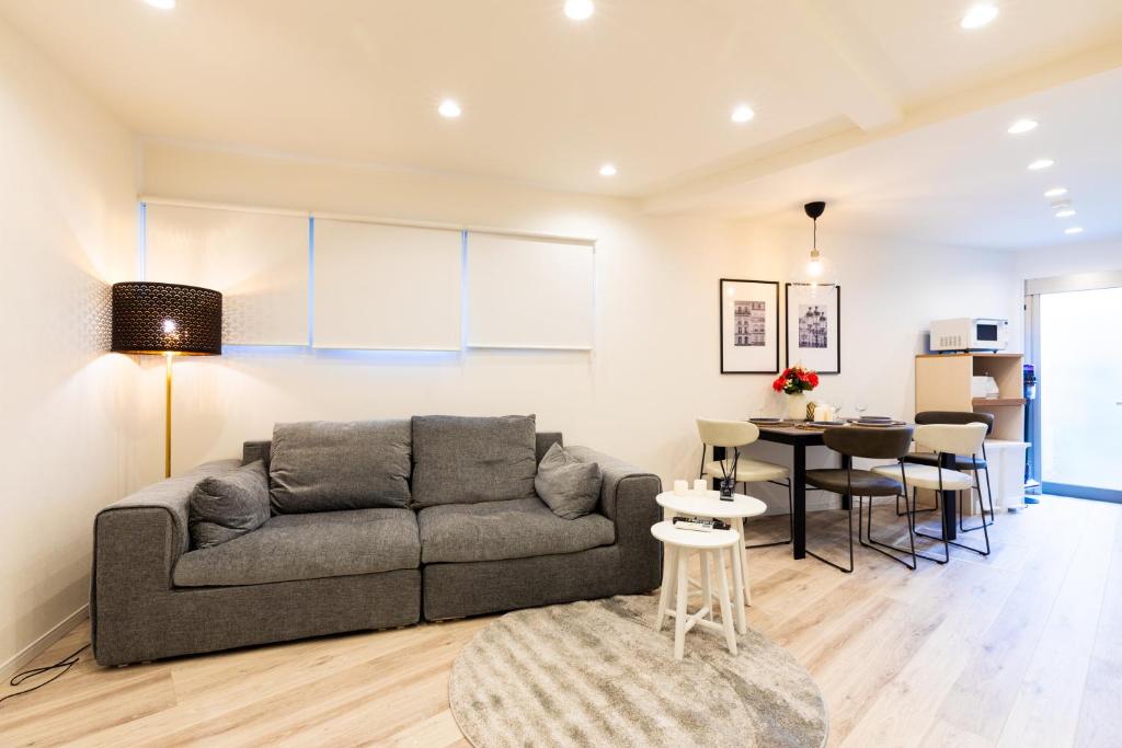 J S暁宅-星白1C hoshishiro1C, Osaka