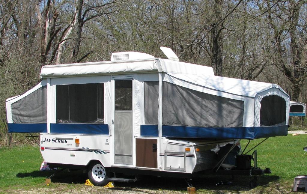 Private RV, Hartford