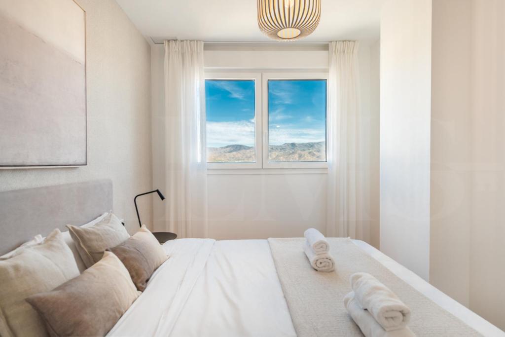 22nd floor modern urban sky apartment with parking & gym by REMS - 5