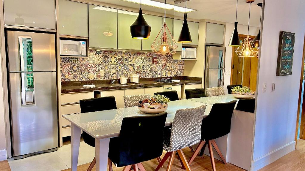 Lindo e aconchegante com lareira cond c/ piscina, Gramado