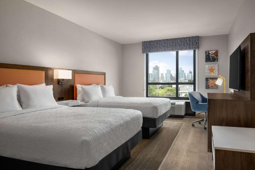 Hampton by Hilton East Austin - near UT and Capitol, Austin
