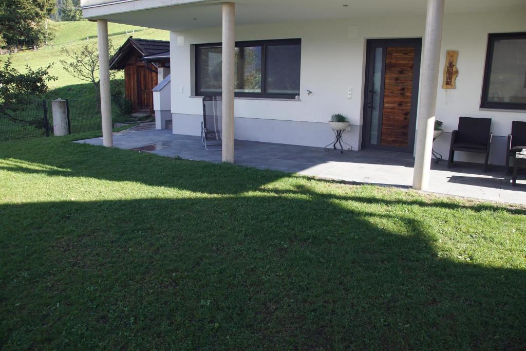 Apart Elina, Stummerberg